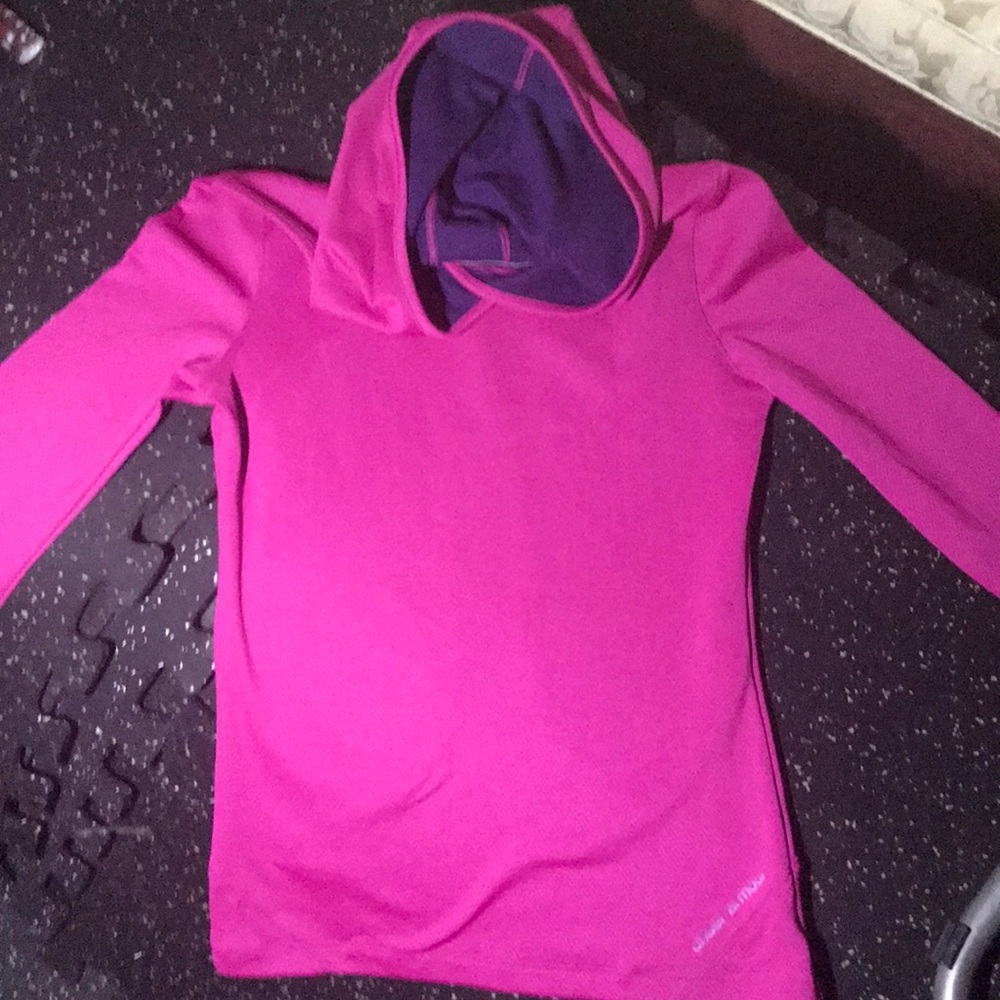 Under Armour fitted cold gear